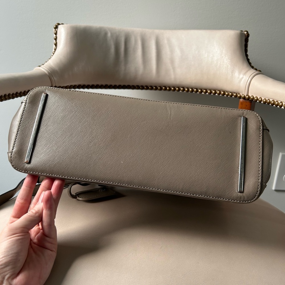 Tory Burch taupe satchel style bag - Picture 10 of 10